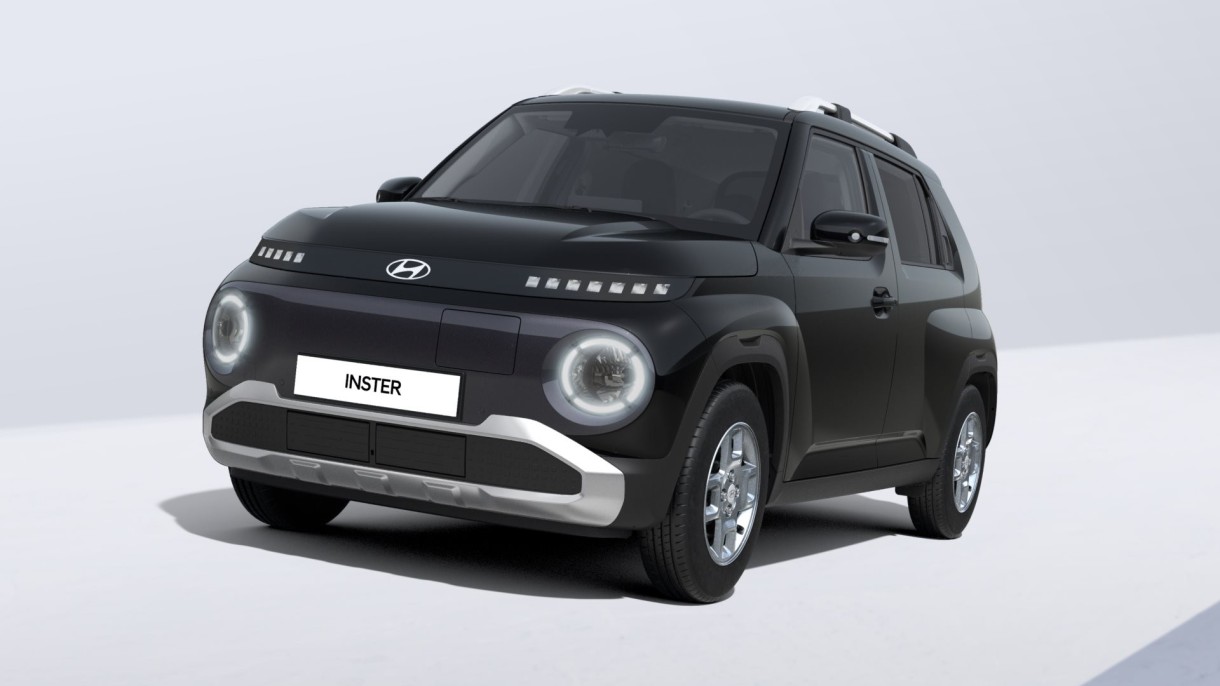 Hyundai INSTER v barvi Abyss Black Pearl
