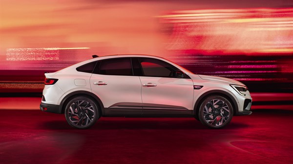 Renault Megane Conquest full hybrid E-Tech