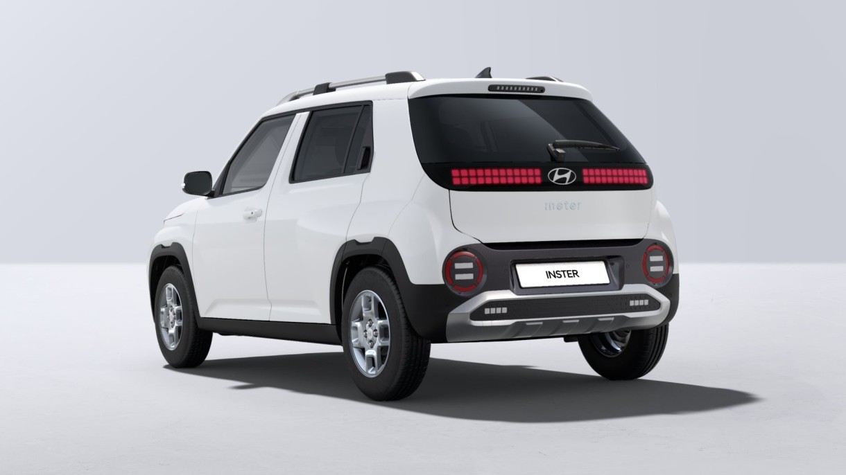 Hyundai INSTER v barvi Atlas White