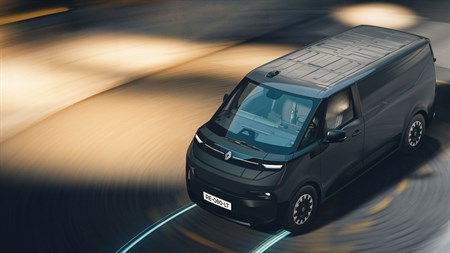 Obračalni krog 10,3 m, enako kot Clio**